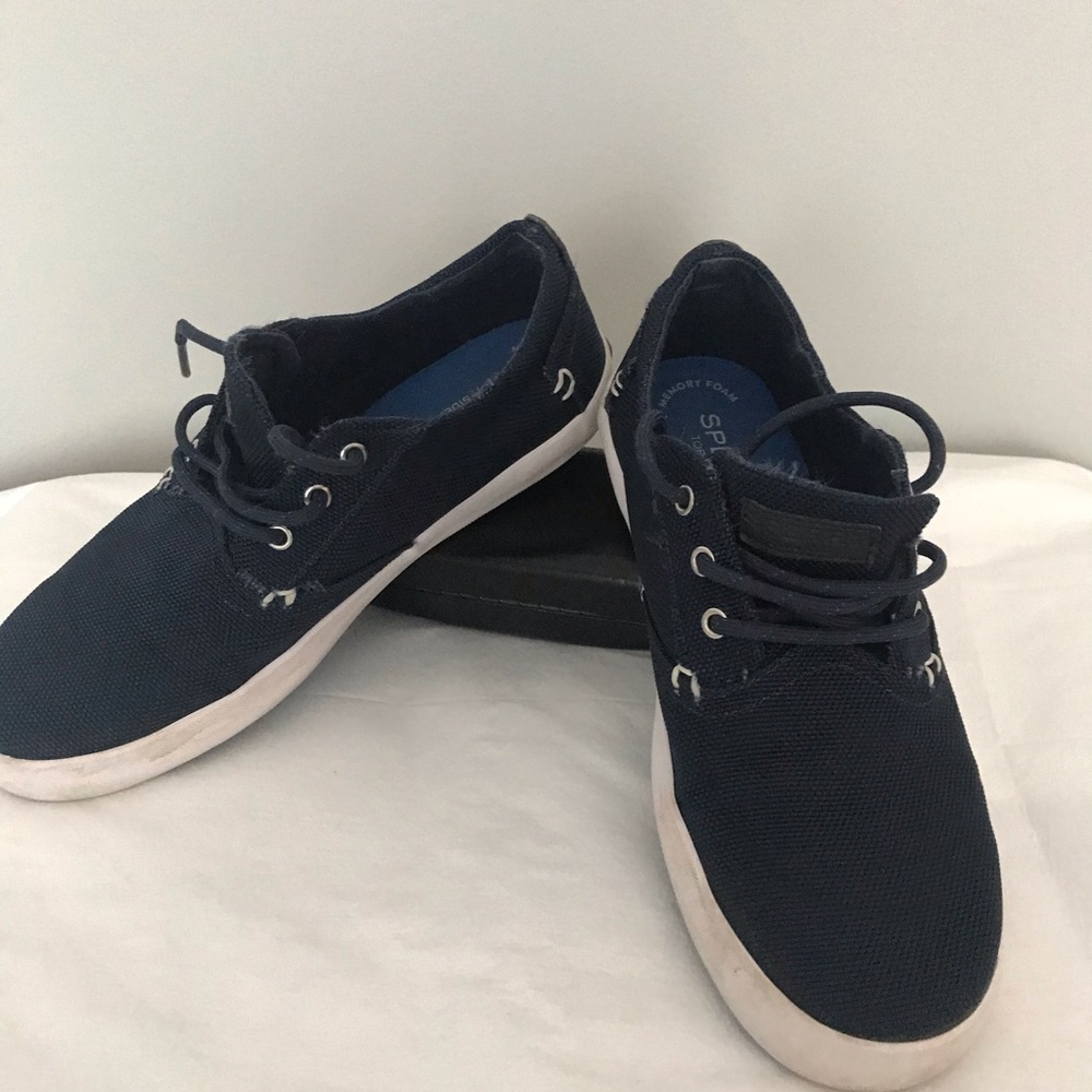 Sperry sneakers -(Box F)